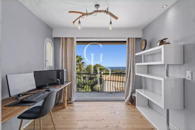 Antibes – Villa avec superbe vue mer