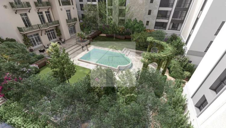 Juan-les-Pins – appartement P4 neuf en première ligne face à la mer